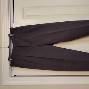 Mens Haggar expandable waistband pleated no iron cotton pants. SIZE 38/32